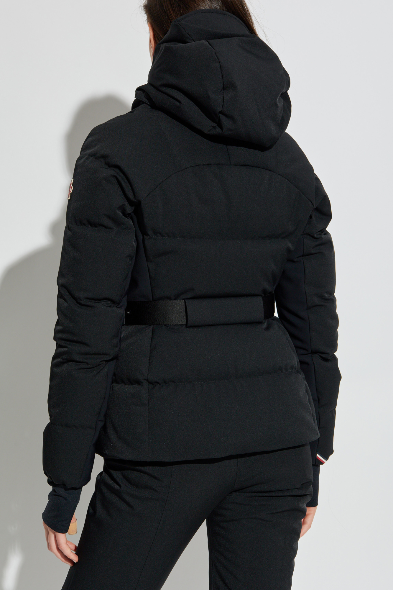 ！モンクレール！ MONCLER (モンクレール) ロゴパッチ付きポケット フルジップ